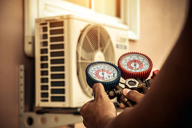 Professional Hvac technician working in Longport, NJ